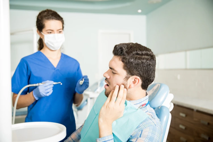 Finding an Emergency Dentist: Steps to Take in a Dental Crisis